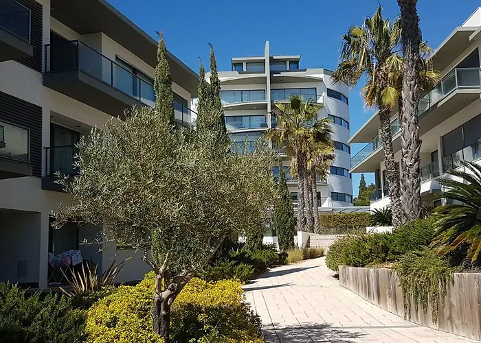 Cavalo Prеto Holiday Apartment 200M To The Beach